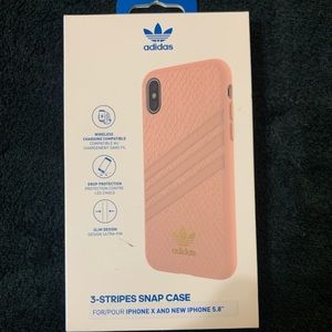 Adidas iPhone case xs
